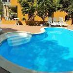 Doris * Λορέτ Ντε Μαρ